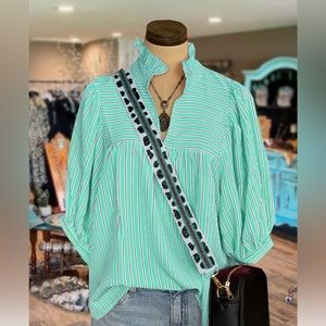 NEW NEVER WORN ADORABLE TOP